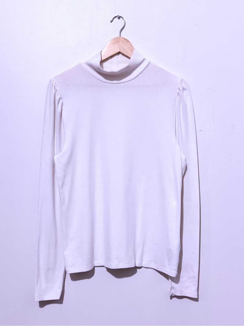 GAP White Long Sleeve Mock Neck Top